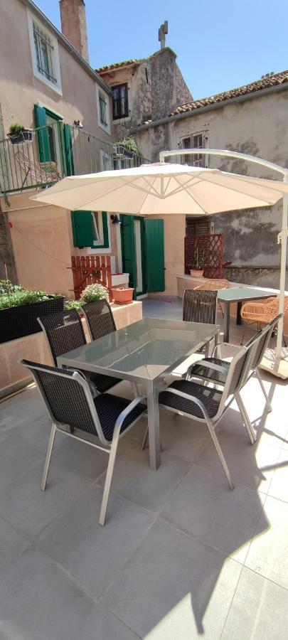 קרס Luxury Apartment - Old Soul With A New Heart מראה חיצוני תמונה
