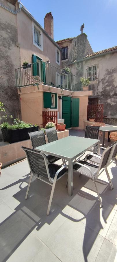 קרס Luxury Apartment - Old Soul With A New Heart מראה חיצוני תמונה