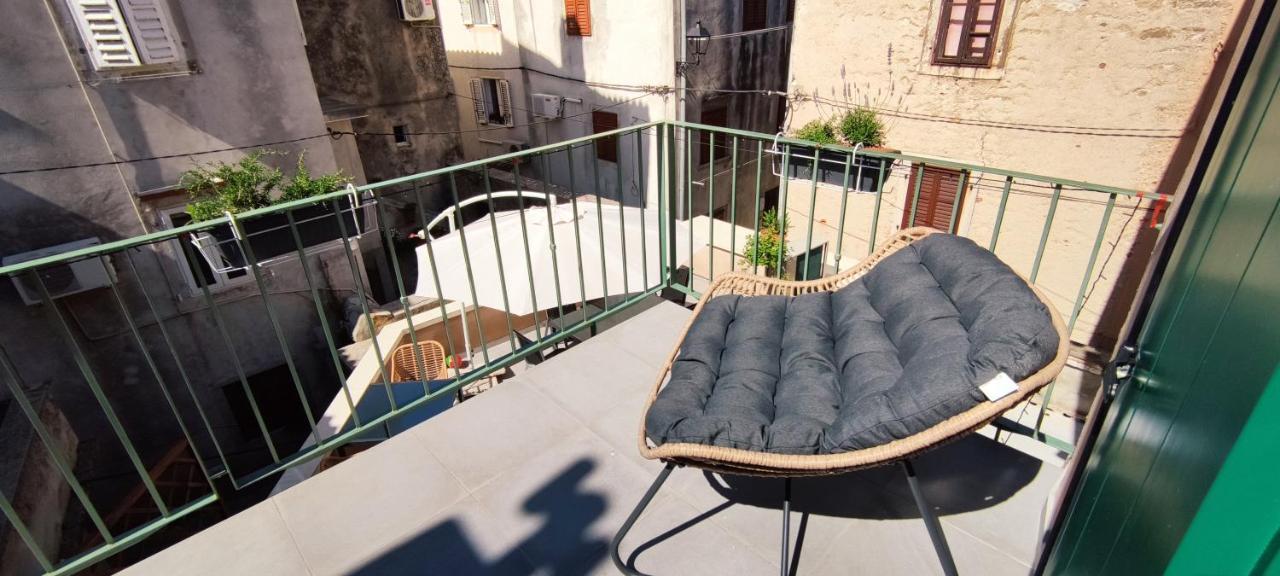 קרס Luxury Apartment - Old Soul With A New Heart מראה חיצוני תמונה