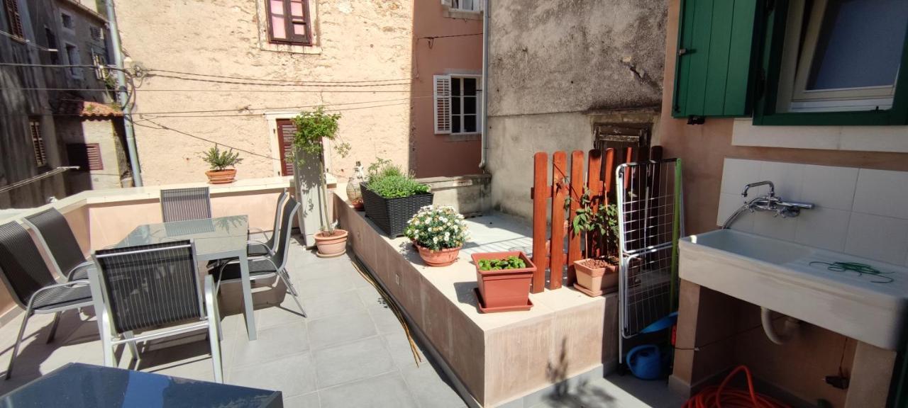 קרס Luxury Apartment - Old Soul With A New Heart מראה חיצוני תמונה